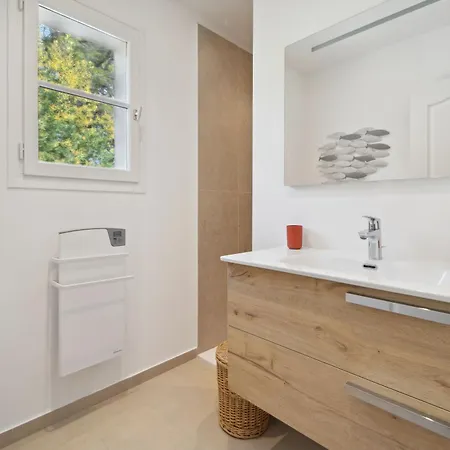 Apartman Magnificent House - Ac- 5br-10p- Valmer *